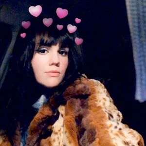 Meet your Posher, Shea